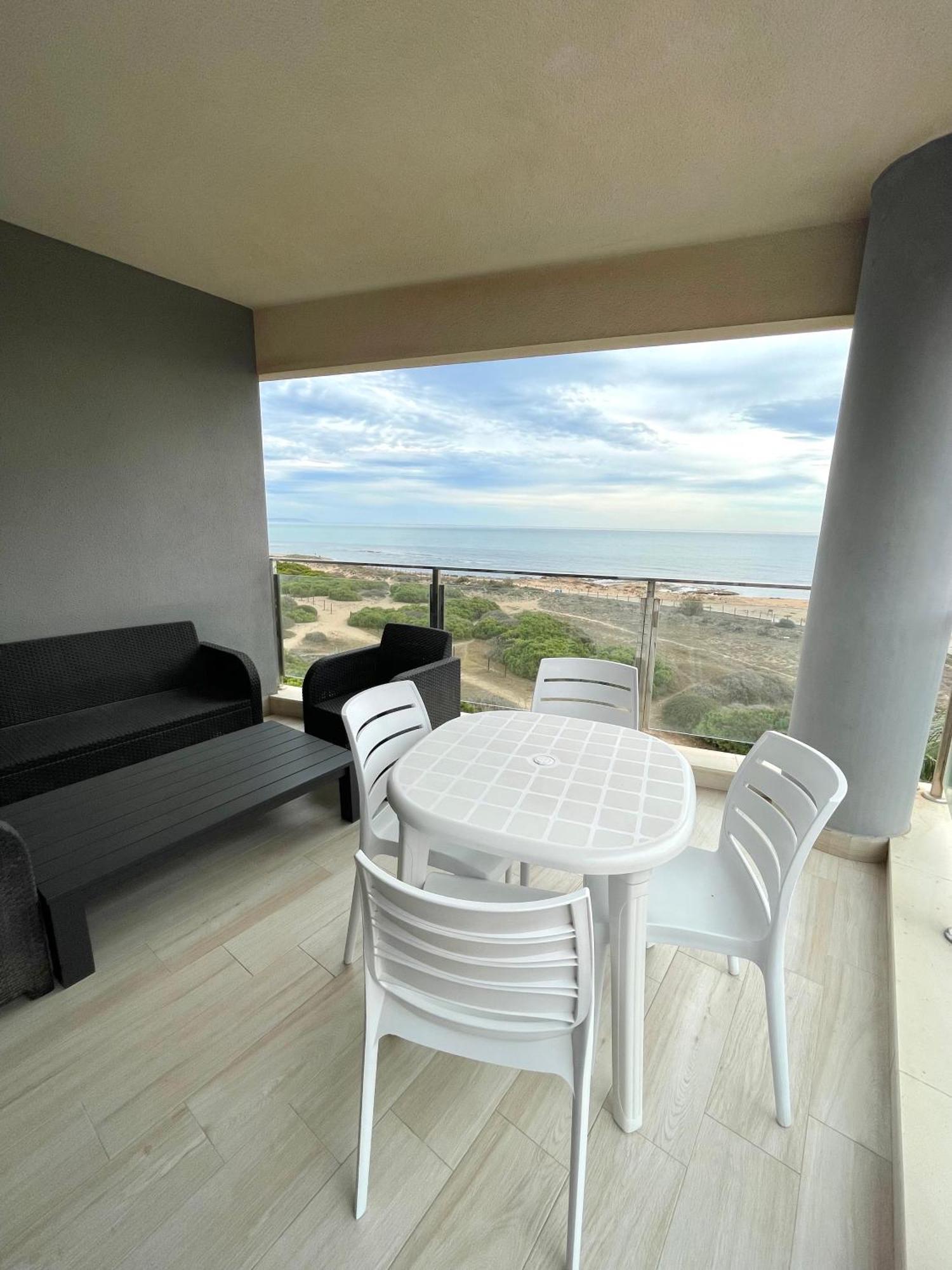 Luxury And Modern Beach Apartment With Sea Views La Mata  Bagian luar foto