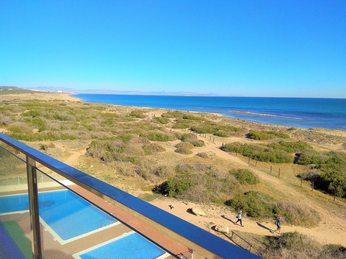 Luxury And Modern Beach Apartment With Sea Views La Mata  Bagian luar foto